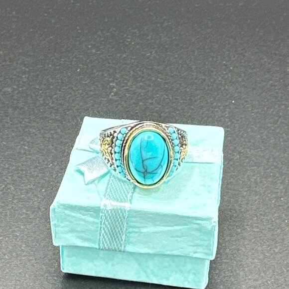 Turquoise Color Ring With Gold & Silver-Tone Intricate Design Unisex - Picture 16 of 17